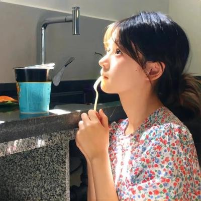 我要成为双马尾 海报